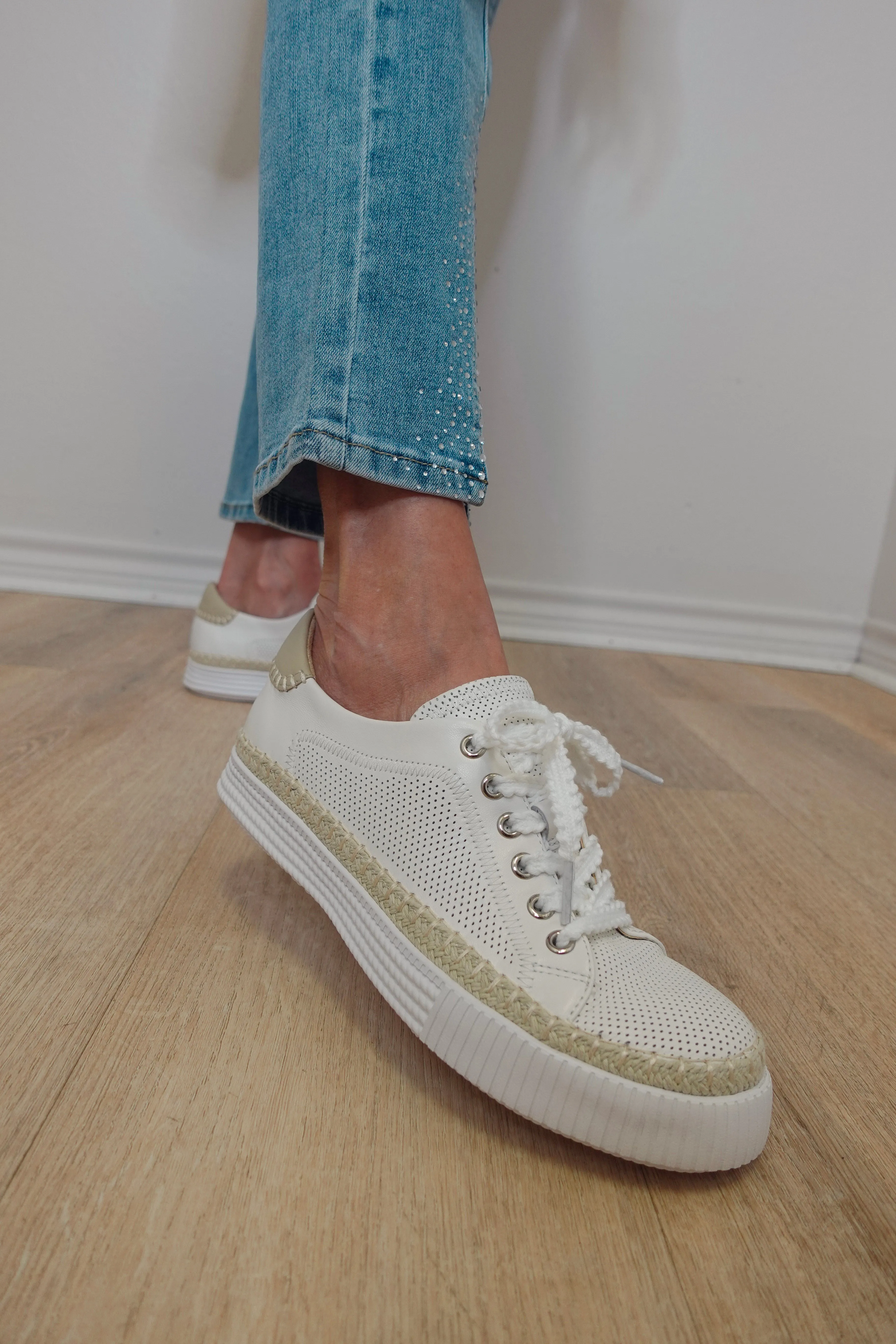 YUVAL TENNIS SHOE